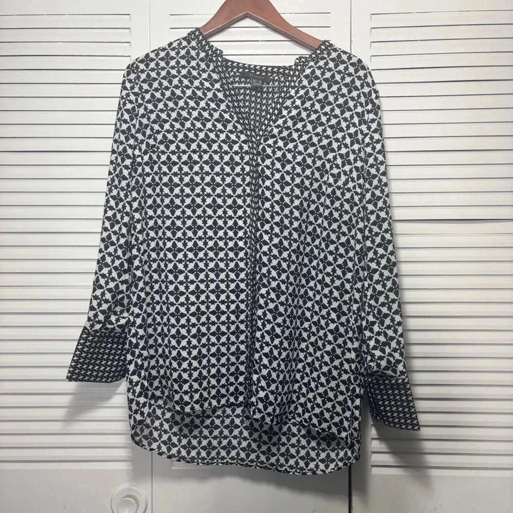 Primark Long Sleeve Geometric Pattern Navy and White Blouse Size 12